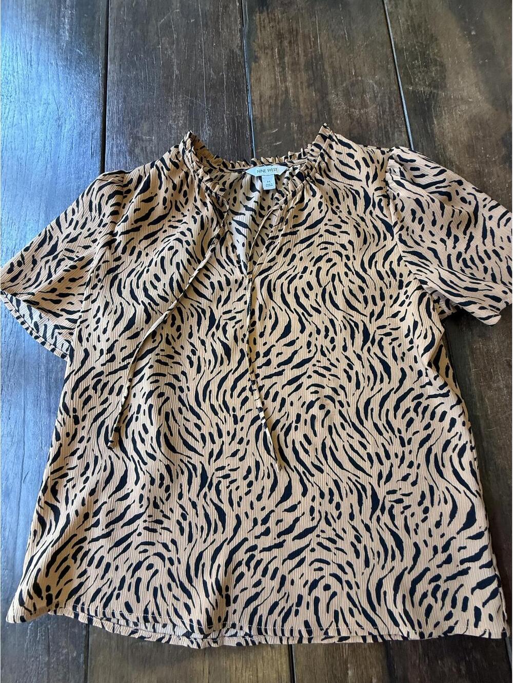Nine West Women's Medium Animal Print Blouse